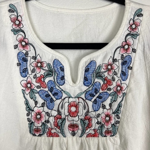 Floral Embroidered Ruffle Sleeve Blouse Size L - Picture 3 of 5
